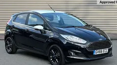 Black Used 2016 Ford Fiesta Zetec Hatchback | £6,539 (Fair price)