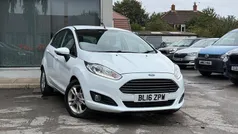 White Used 2016 Ford Fiesta Zetec Hatchback | £7,495 (Fair price)