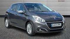 Used 2018 Peugeot 208 Signature Sky Hatchback | £8,199 (Fair price)