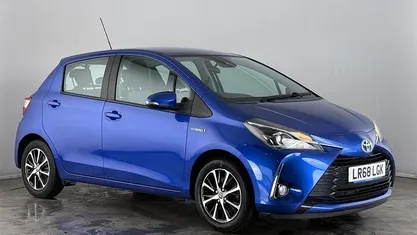 Used Toyota Yaris Hybrid 101 HP (74 kW) 2018 Hatchback