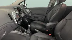Used 2017 Renault Captur Signature SUV | £7,941 (Fair price)