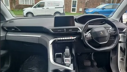 Used Peugeot 3008 Allure 120 HP (88 kW) 2018 SUV