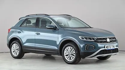Used VW T-Roc Life 150 HP (110 kW) 2023 Blue SUV