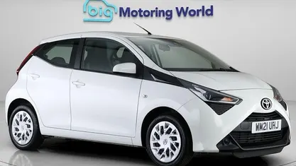 Used 2021 Toyota Aygo X-play Hatchback | £9,200 (Fair price)