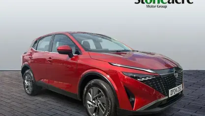 Used Nissan Qashqai Acenta Premium 158 HP (116 kW) 2022 Red SUV