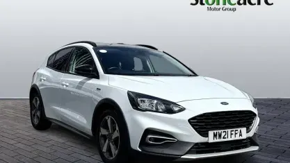 Used Ford Focus Active 125 HP (91 kW) 2021 White Hatchback