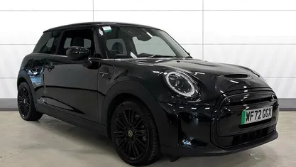 Used 2023 Mini Cooper Level 2 Hatchback | £15,135 (Fair price)