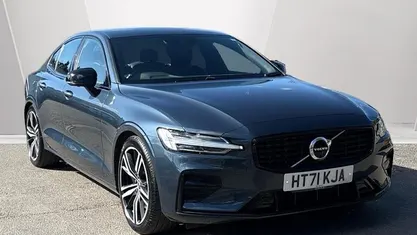 Used Volvo S60 R-Design 250 HP (183 kW) 2021 Sedan