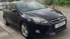 Black Used 2013 Ford Focus Zetec Hatchback | £5,188 (Fair price)
