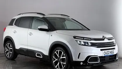 Used Citroën C5 Shine 226 HP (166 kW) 2022 White Hatchback
