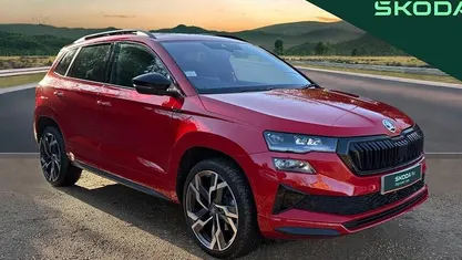 Used 2025 Skoda Karoq SportLine SUV | £27,296 (Fair price)