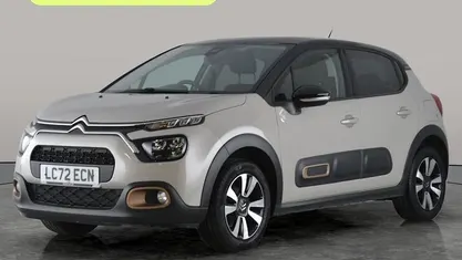 Used Citroën C3 PureTech 83 HP (61 kW) 2022 Beige Hatchback