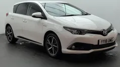 Used 2018 Toyota Auris Hybrid Design Hatchback | £15,000 (Fair price)