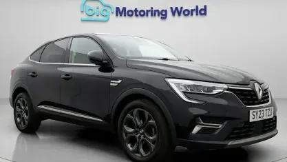 Usado Renault Arkana Techno 140 HP (102 kW) 2023 Preto SUV
