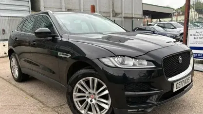 Used Jaguar F-Pace Portfolio 180 HP (132 kW) 2017 Black SUV