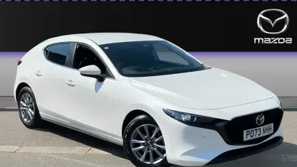 Begagnad Mazda 3 Center-Line 122 HK (89 kW) 2023 Halvkombi