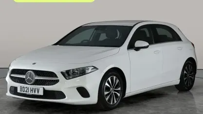 Używany Mercedes A180 SE 136 KM (100 kW) 2021 Biały Hatchback
