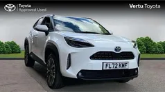 White Used 2022 Toyota Yaris Cross SUV | £24,086 (Fair price)