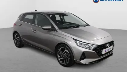 Używany Hyundai i20 Premium 101 KM (74 kW) 2022 Brązowy Hatchback