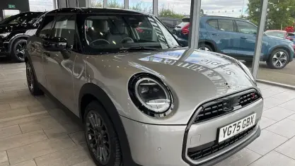 Used Mini Cooper Classic 150 kW (204 HP) 2025 Silver Hatchback