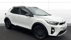 White Used 2020 Kia Stonic SUV | £9,795 (Fair price)