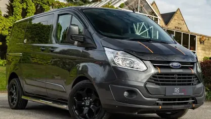 Usado Ford Transit Custom Limited 170 HP (125 kW) 2017 Van