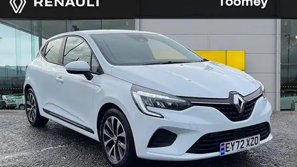 Used Renault Clio V Iconic 140 HP (102 kW) 2022 Hatchback