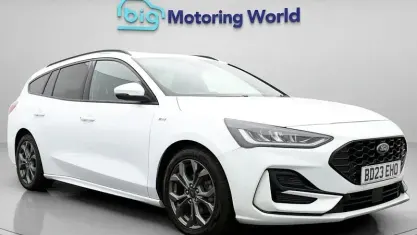 Used Ford Focus ST-Line 125 HP (91 kW) 2023 White Estate