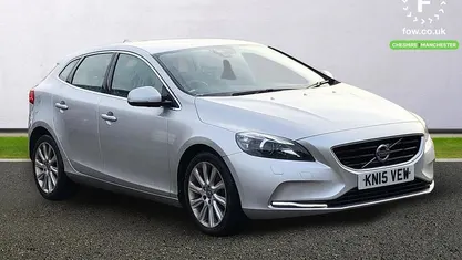 Used Volvo V40 SE Lux 114 HP (83 kW) 2015 Silver Hatchback