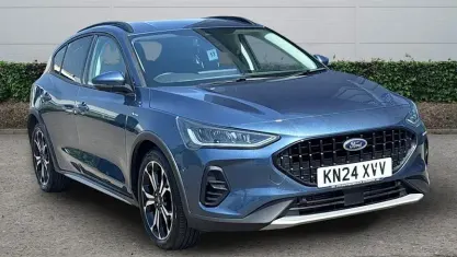 Used Ford Focus Active X 125 HP (91 kW) 2024 Blue Hatchback