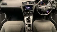 Used 2018 VW Golf VII SE Hatchback | £12,687 (Fair price)