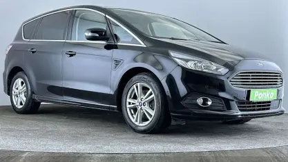Used Ford S-MAX Titanium 150 HP (110 kW) 2017 Black MPV