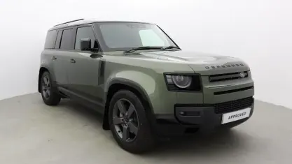 New Land Rover Defender HSE Dynamic 349 HP (256 kW) 2025 Green SUV