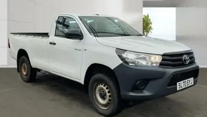 Used Toyota HiLux Active 150 HP (110 kW) 2019 Pickup