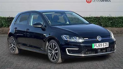 Used VW e-Golf 100 kW (136 HP) 2019 Black Hatchback