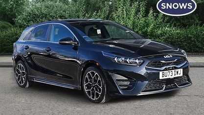 Second-hand Kia Ceed GT-Line 160 CP (117 kW) 2023 Negru Hatchback
