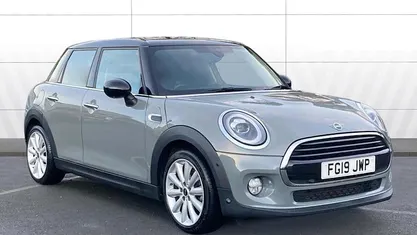 Used Mini Cooper Classic 136 HP (100 kW) 2020 Hatchback