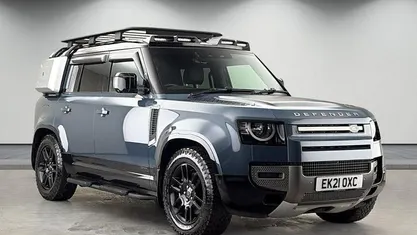 Used Land Rover Defender Dynamic 300 HP (220 kW) 2023 SUV