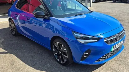 Used Vauxhall Corsa-e Elite 100 kW (136 HP) 2020 Blue Hatchback