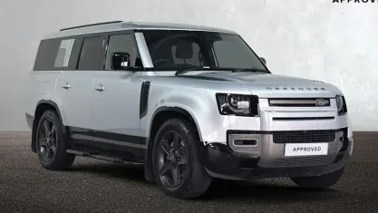 Used Land Rover Defender SE Dynamic 300 HP (220 kW) 2023 Grey SUV