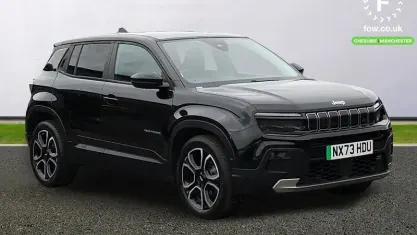 Begagnad Jeep Avenger 114 kW (156 HK) 2023 Svart SUV