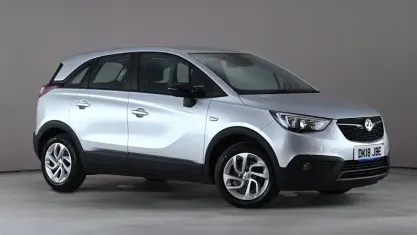 Usado Vauxhall Crossland X S 110 CV (80 kW) 2018 Plateado SUV