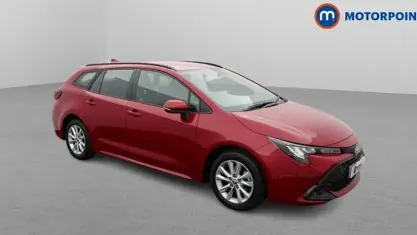 Used Toyota Corolla 140 HP (102 kW) 2025 Red Estate