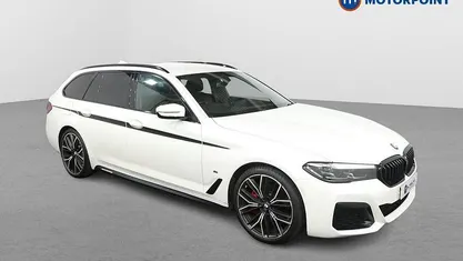 White Used 2022 BMW 520 M Sport Estate | £27,449 (Fair price)