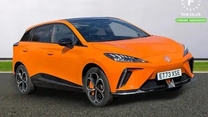 Used MG MG4 EV 319 kW (435 HP) 2023 Orange Hatchback