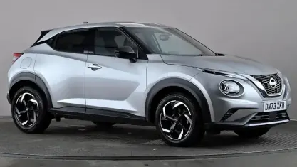Used Nissan Juke N-Connecta 114 HP (83 kW) 2023 Silver SUV