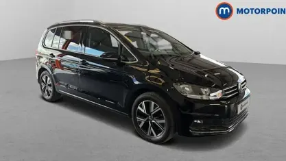 Used VW Touran SEL 150 HP (110 kW) 2025 Black MPV