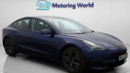 Blue Used 2022 Tesla Model 3 Long Range AWD Sedan | £19,600 (Fair price)