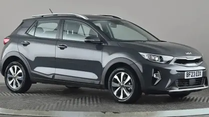 Używany Kia Stonic 101 KM (74 kW) 2023 Szary SUV