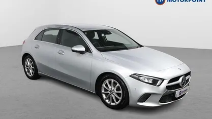 Begagnad Mercedes A180 Executive 116 HK (85 kW) 2019 Silver Halvkombi